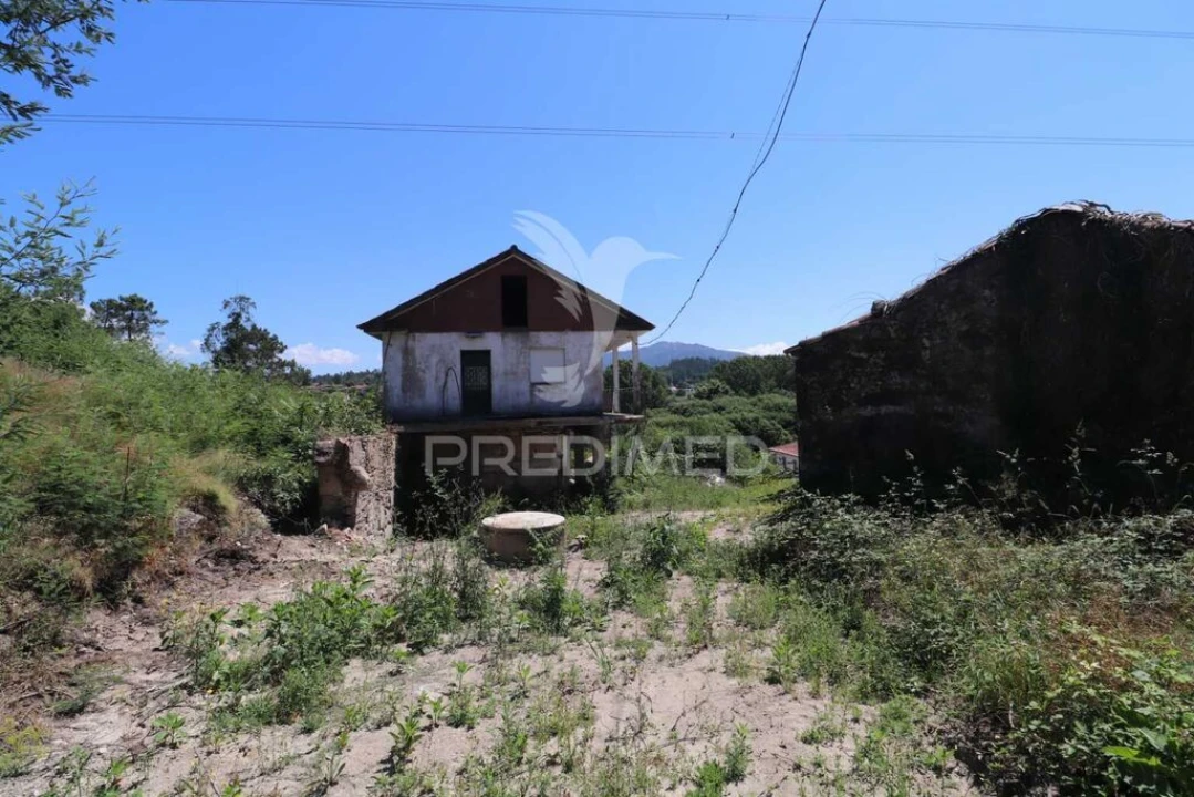 Moradia T3 para Venda em Sabariz Foto 10