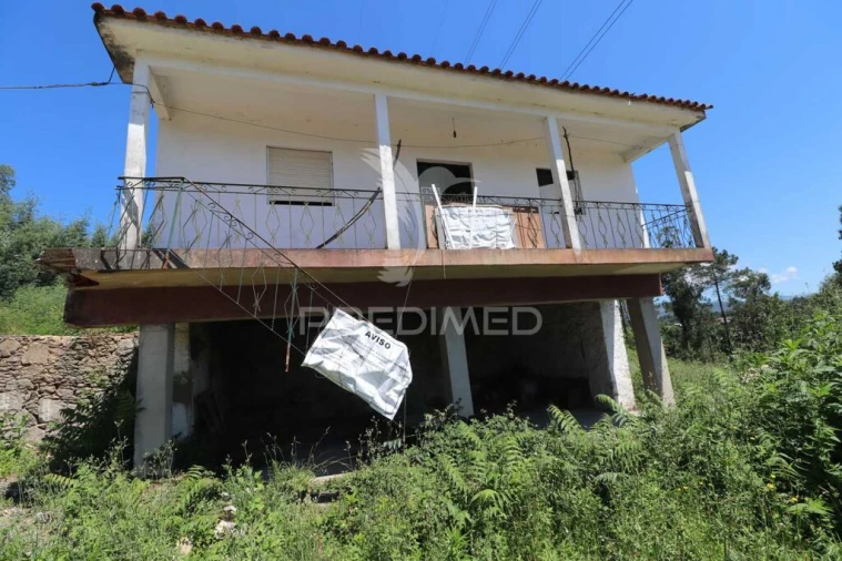 Moradia T3 para Venda em Sabariz Foto 5