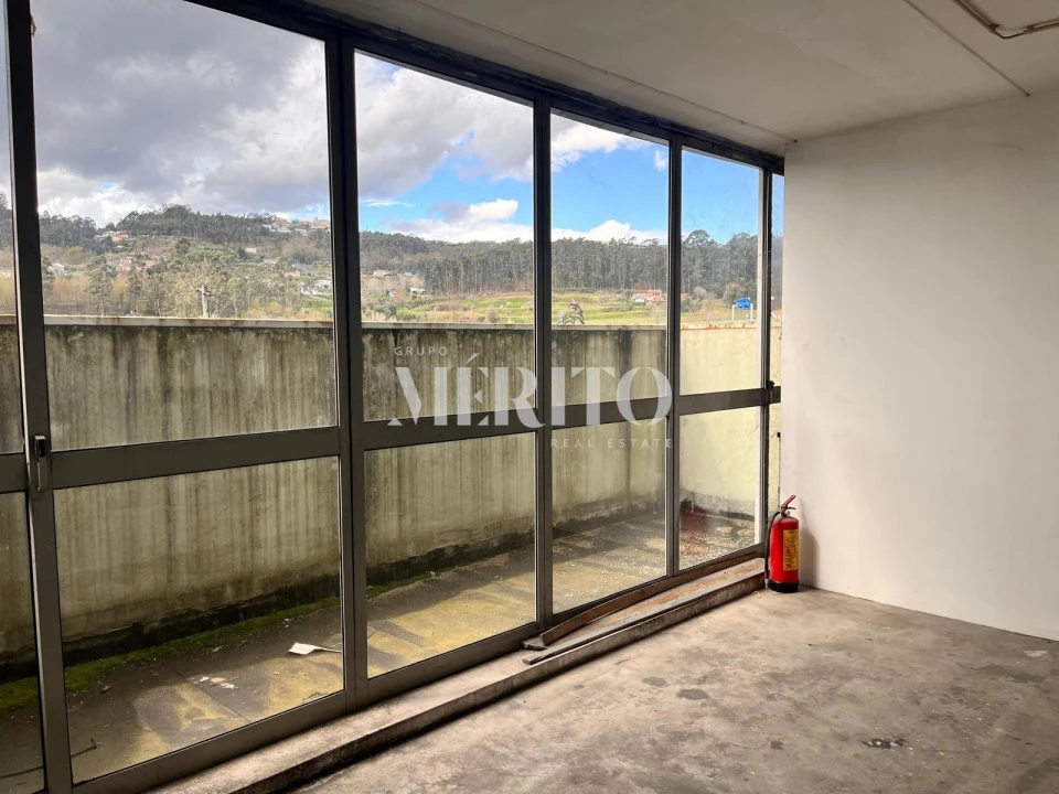 Armazém para Venda em Tagilde e Vizela (São Paio) Foto 11