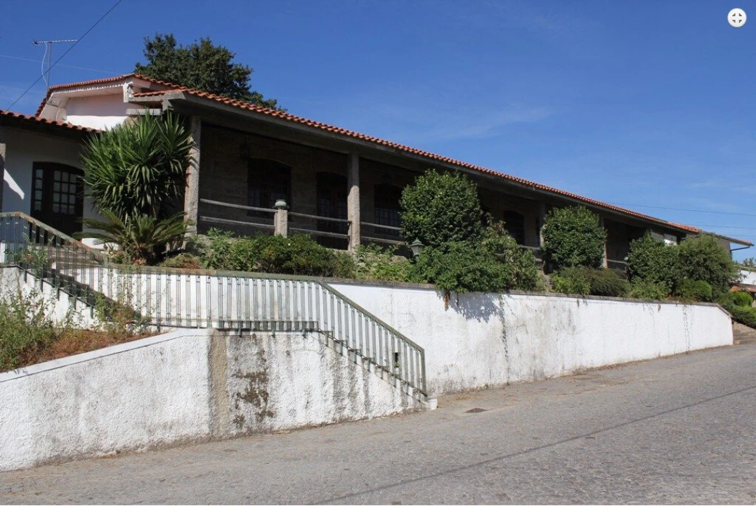 Negócio para Venda em Lamelas e Guimarei Foto 1