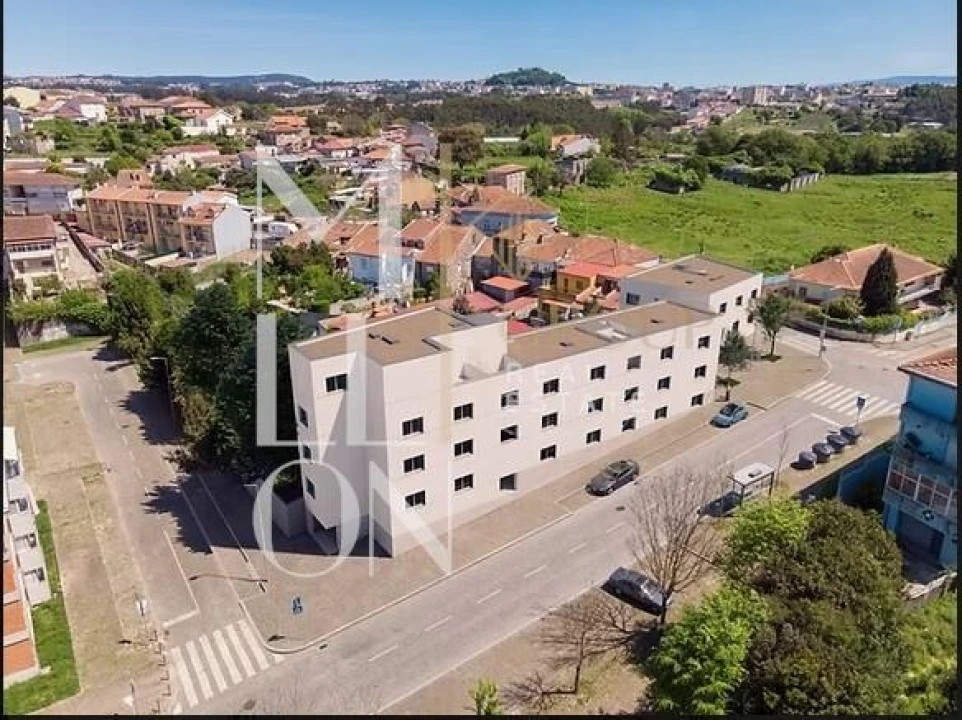 Apartamento T2 para Venda em Campanhã Foto 4