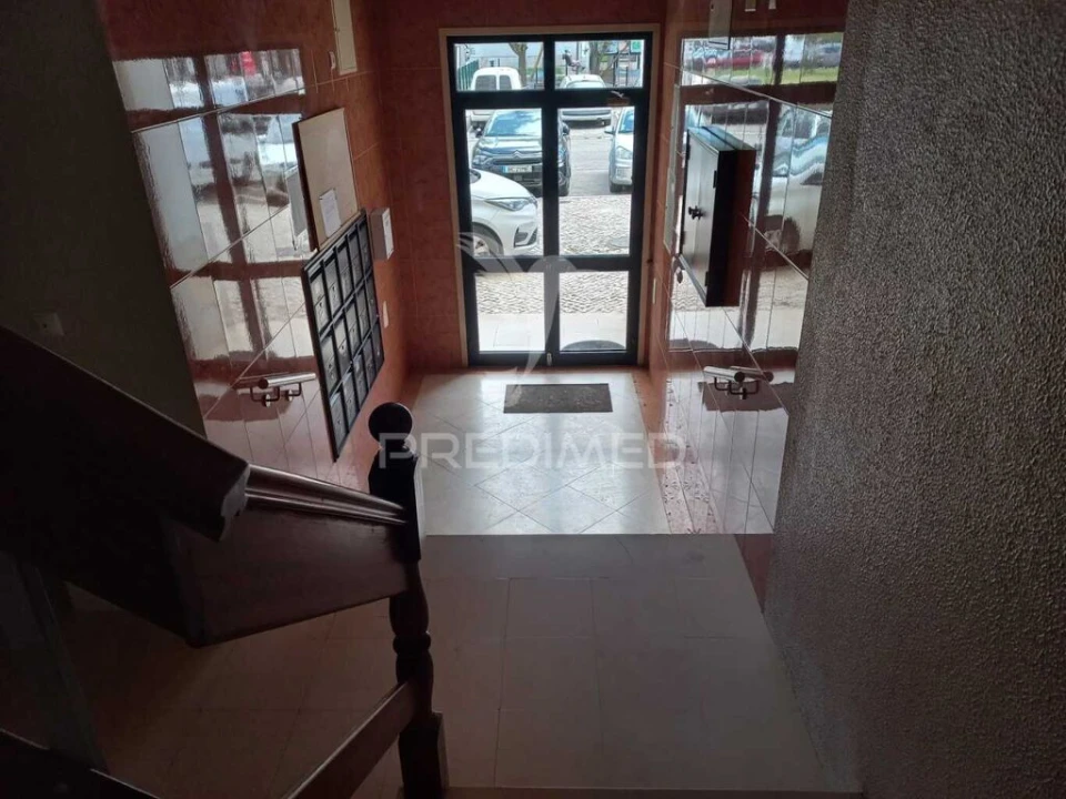 Apartamento T2 para Venda em Castanheira do Ribatejo e Cachoeiras Foto 3