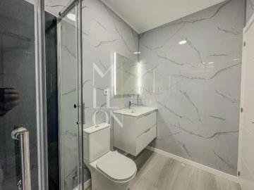 Apartamento T2 para Venda em Oeiras e São Julião da Barra, Paço de Arcos e Caxias