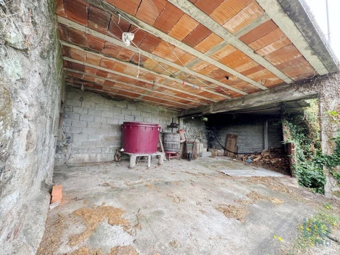 Moradia T3 para Venda em Podame Foto 8