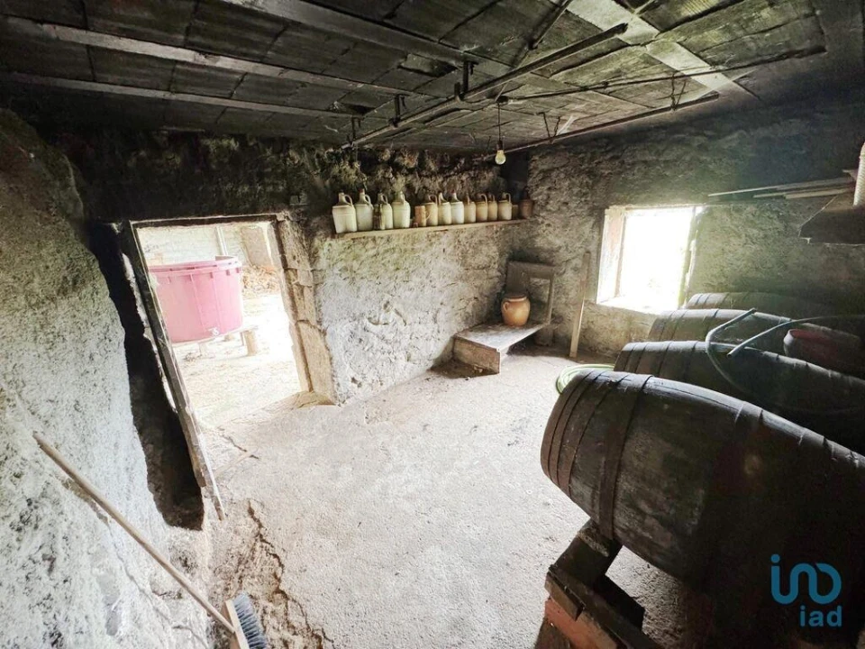 Moradia T3 para Venda em Podame Foto 7