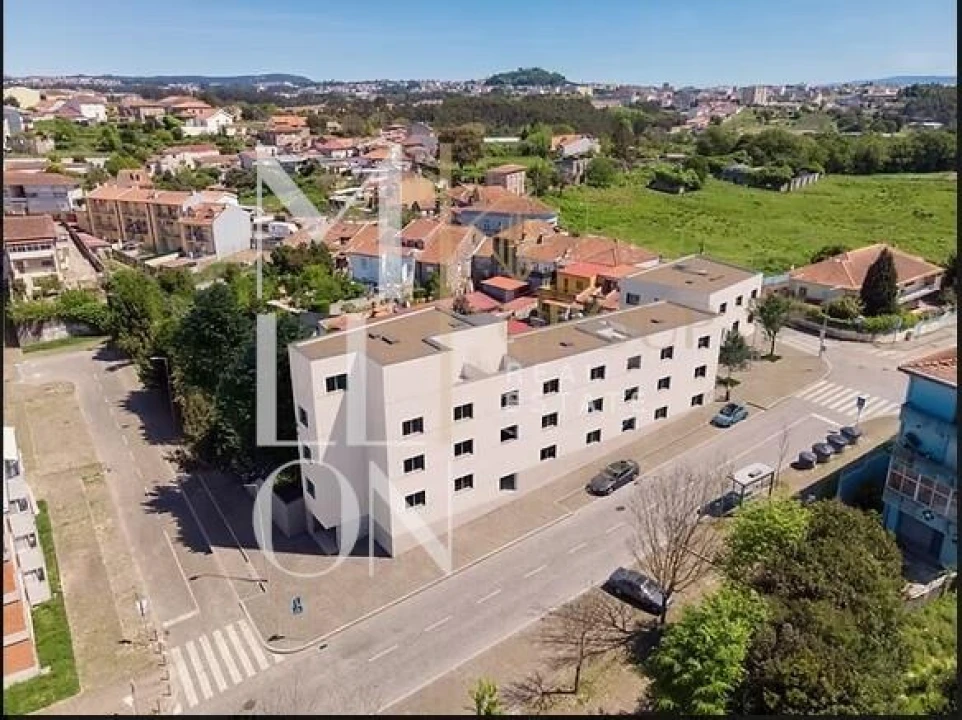 Apartamento T2 para Venda em Campanhã Foto 3