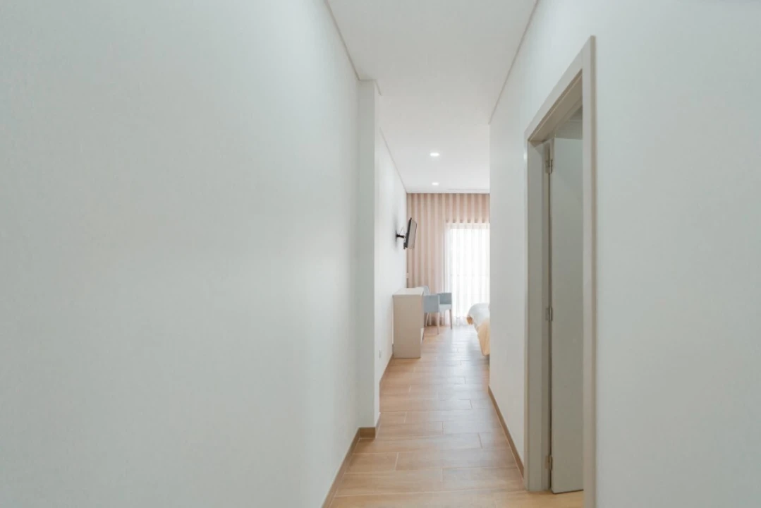 Prédio para Venda em Mosteiro Foto 53