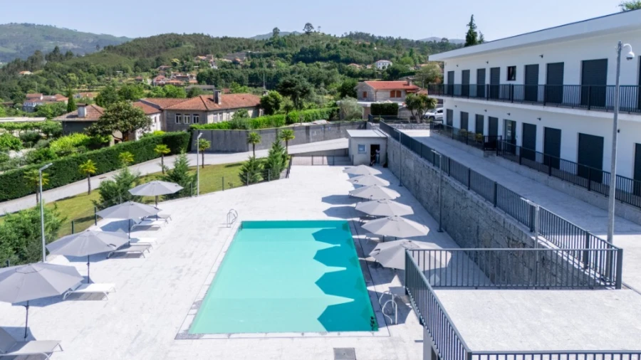 Prédio para Venda em Mosteiro Foto 6