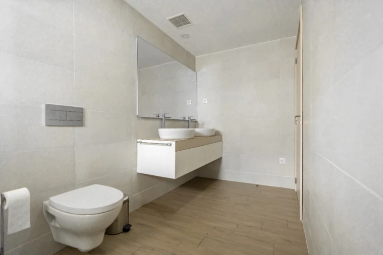 Prédio para Venda em Mosteiro Foto 87