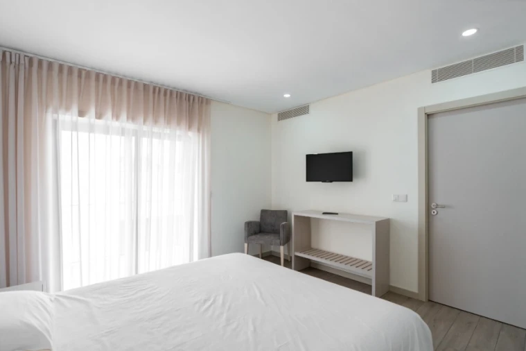 Prédio para Venda em Mosteiro Foto 78