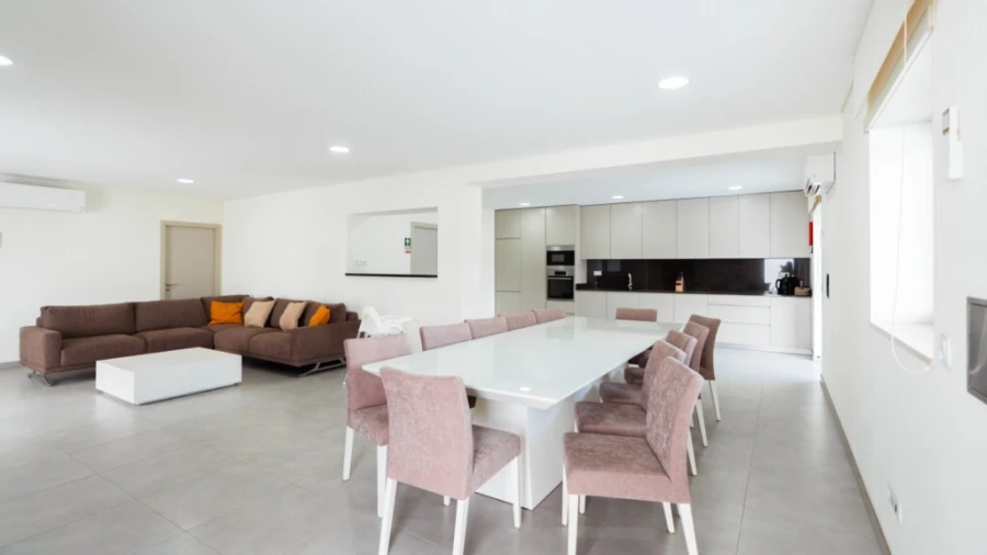 Prédio para Venda em Mosteiro Foto 59