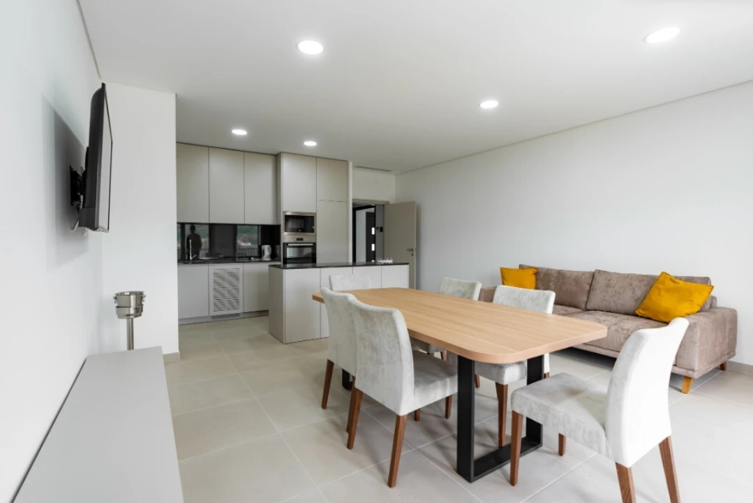 Prédio para Venda em Mosteiro Foto 24