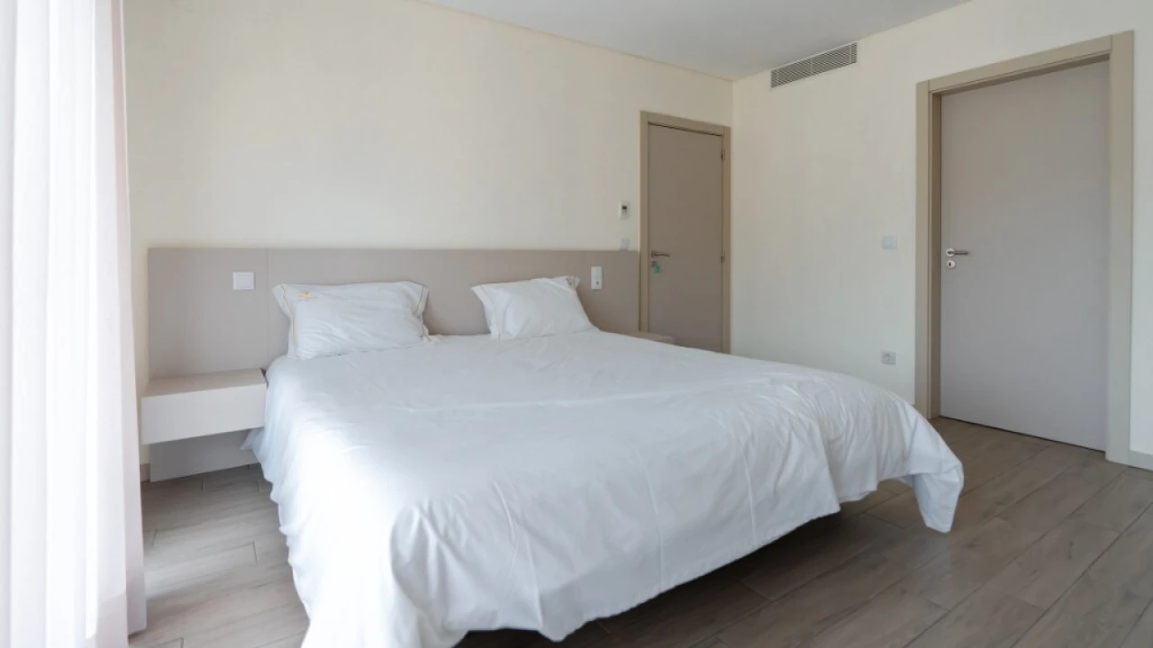 Prédio para Venda em Mosteiro Foto 89