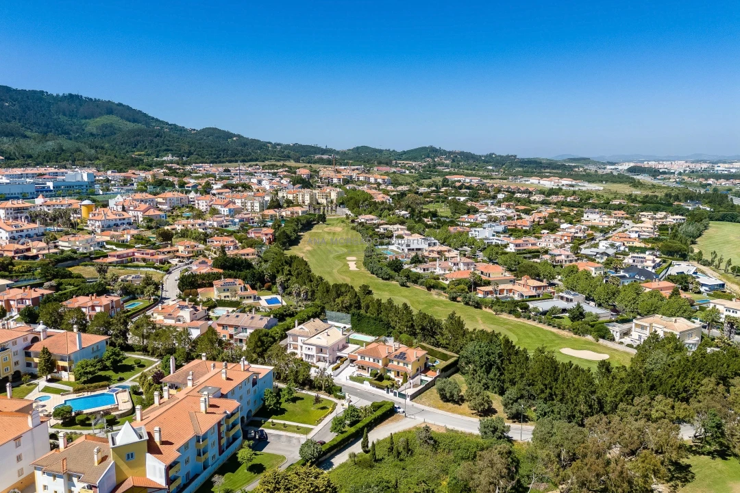 Moradia T4 para Venda em Agualva e Mira-Sintra Foto 80