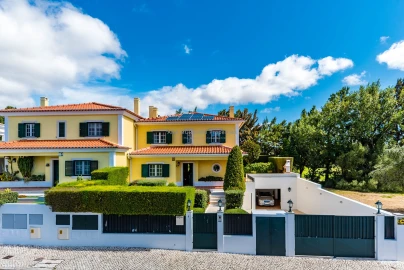 Moradia T4 para Venda em Agualva e Mira-Sintra