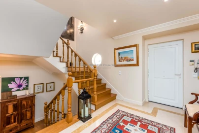 Moradia T4 para Venda em Agualva e Mira-Sintra