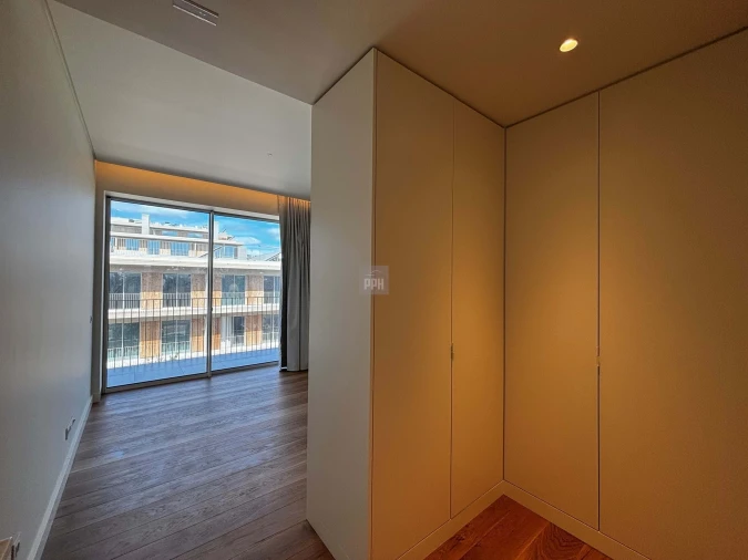 Apartamento T2 para Venda em Quarteira Foto 7