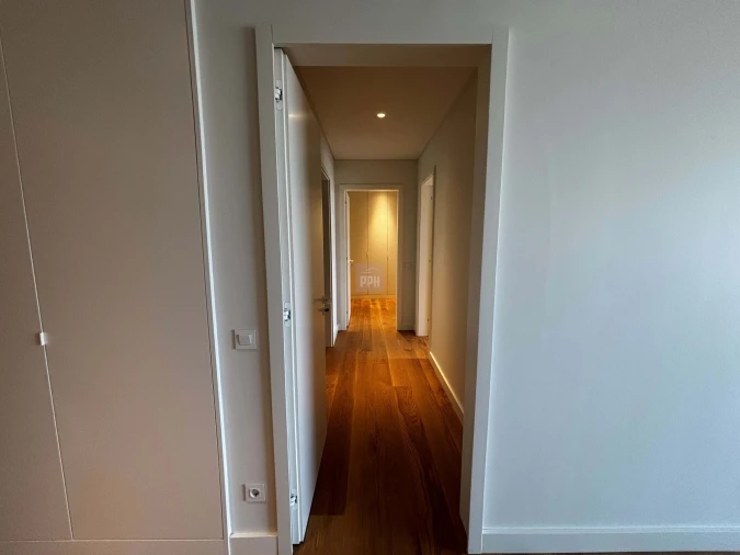 Apartamento T2 para Venda em Quarteira Foto 6