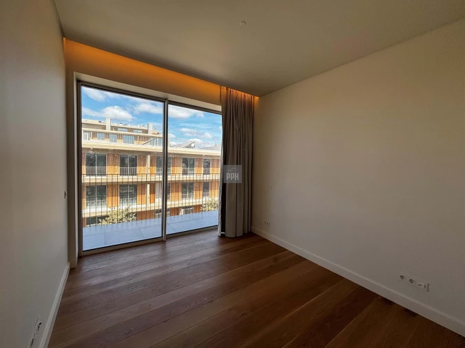 Apartamento T2 para Venda em Quarteira Foto 8
