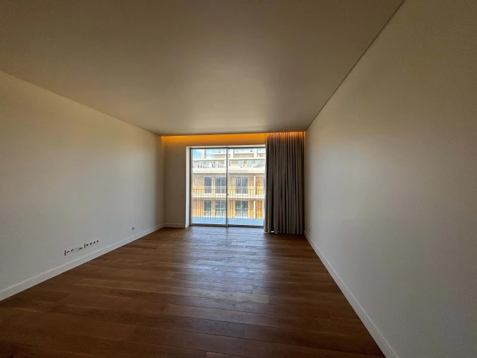 Apartamento T2 para Venda em Quarteira Foto 4