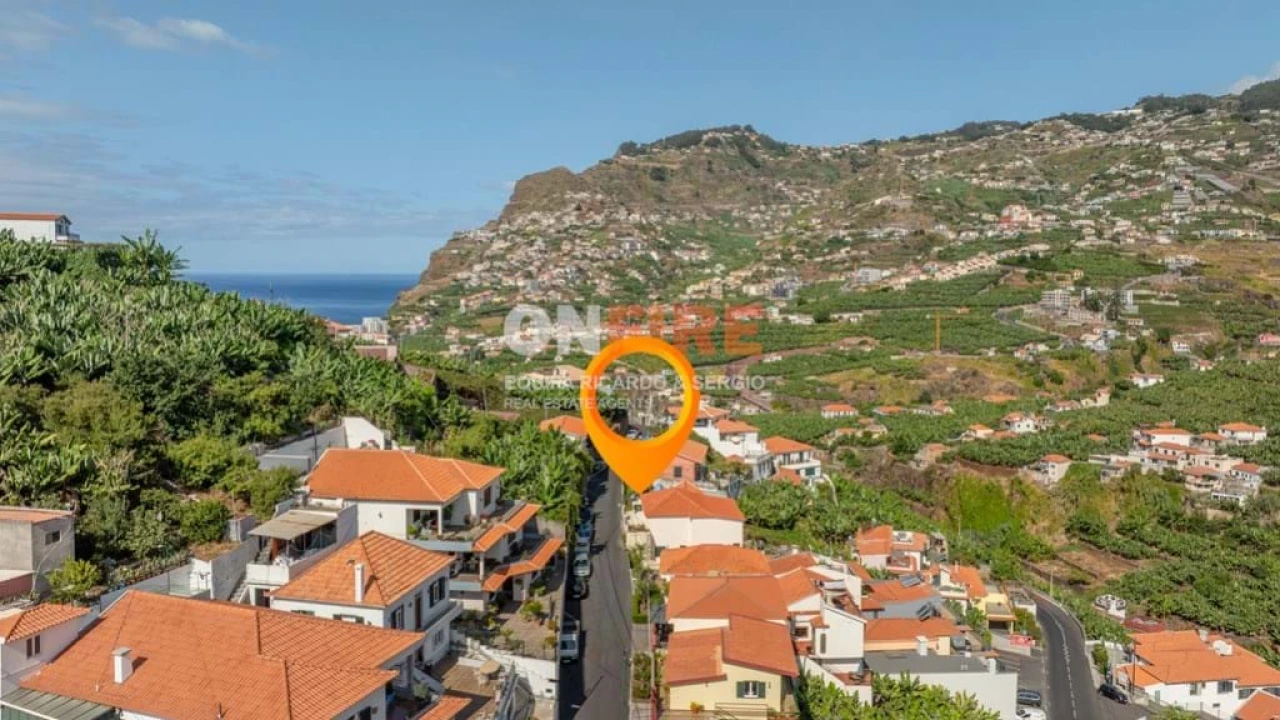 Moradia T2 para Venda em Camara de Lobos Foto 4