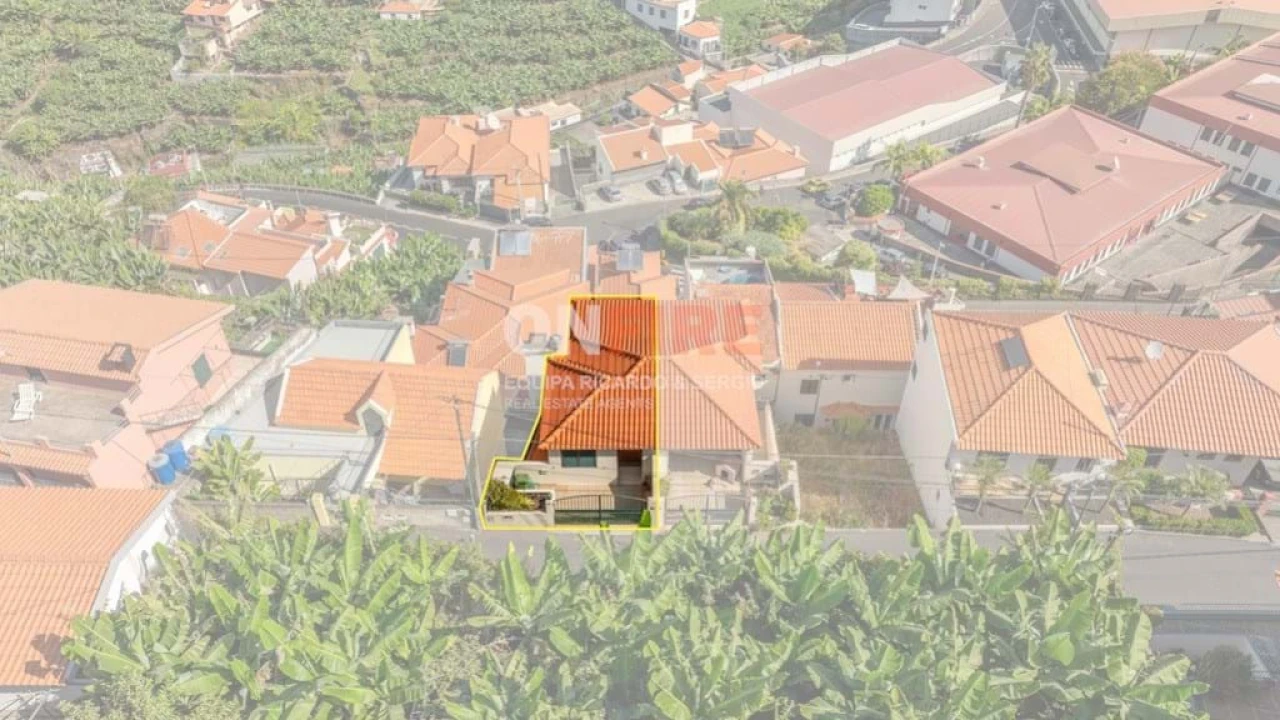 Moradia T2 para Venda em Camara de Lobos Foto 3
