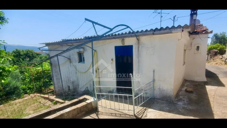 Moradia T3 para Venda em Portela do Fojo-Machio