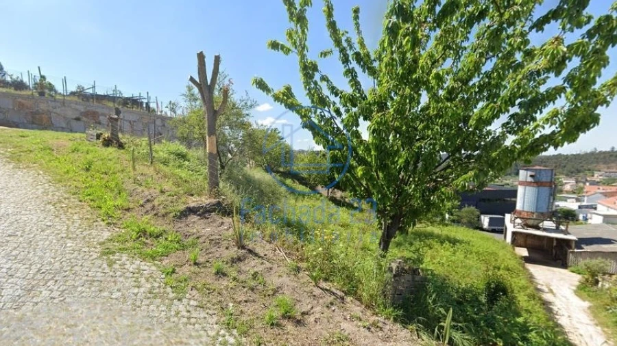 Terreno para Venda em Lordelo