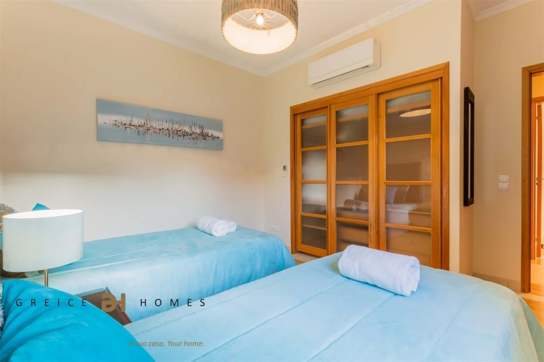 Apartamento T2 para Arrendamento em Quarteira Foto 22