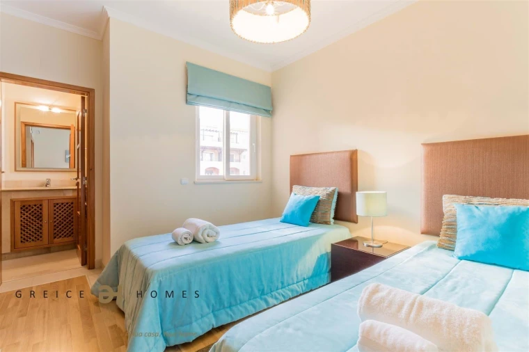 Apartamento T2 para Arrendamento em Quarteira Foto 20