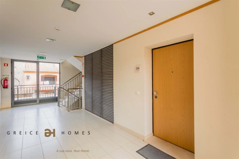 Apartamento T2 para Arrendamento em Quarteira Foto 25