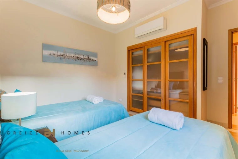 Apartamento T2 para Arrendamento em Quarteira Foto 22