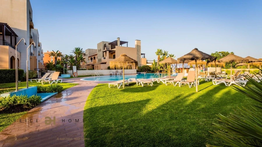 Apartamento T2 para Arrendamento em Quarteira Foto 33