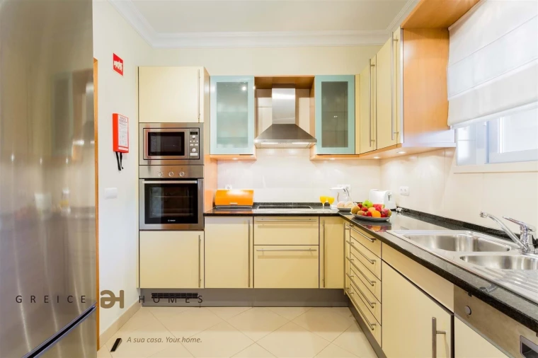 Apartamento T2 para Arrendamento em Quarteira Foto 13