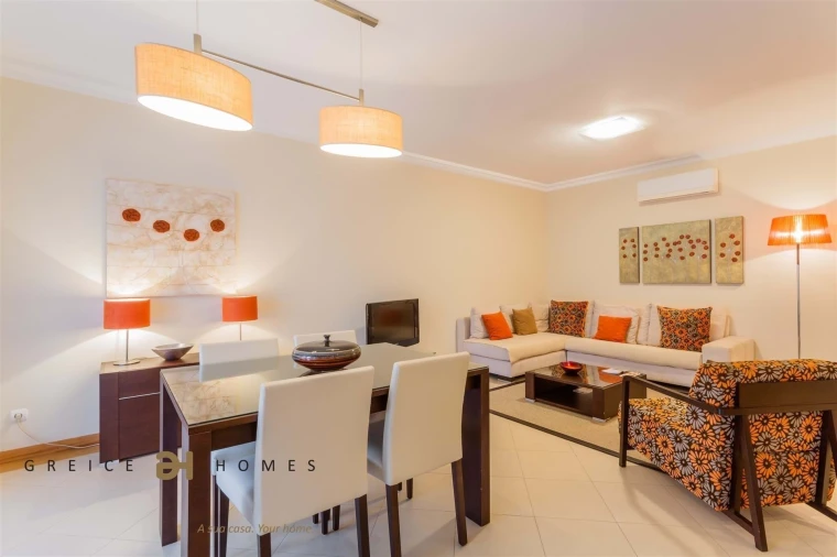 Apartamento T2 para Arrendamento em Quarteira Foto 7