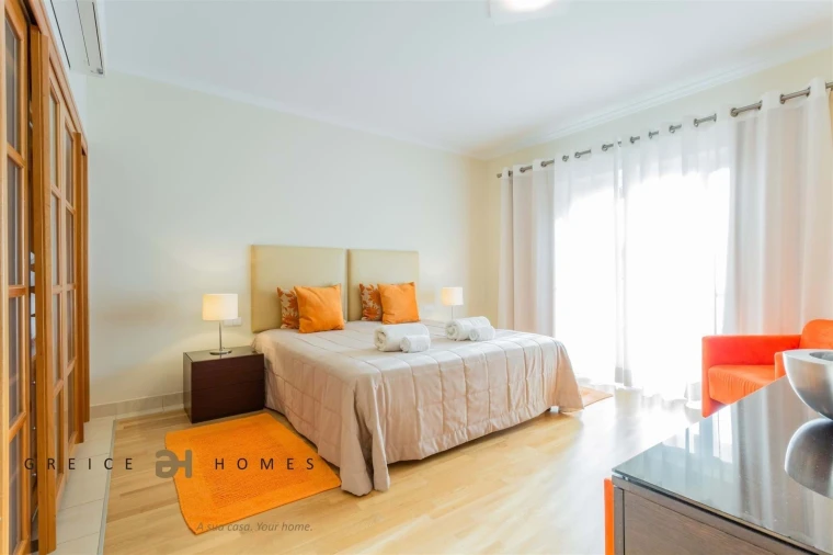 Apartamento T2 para Arrendamento em Quarteira Foto 17