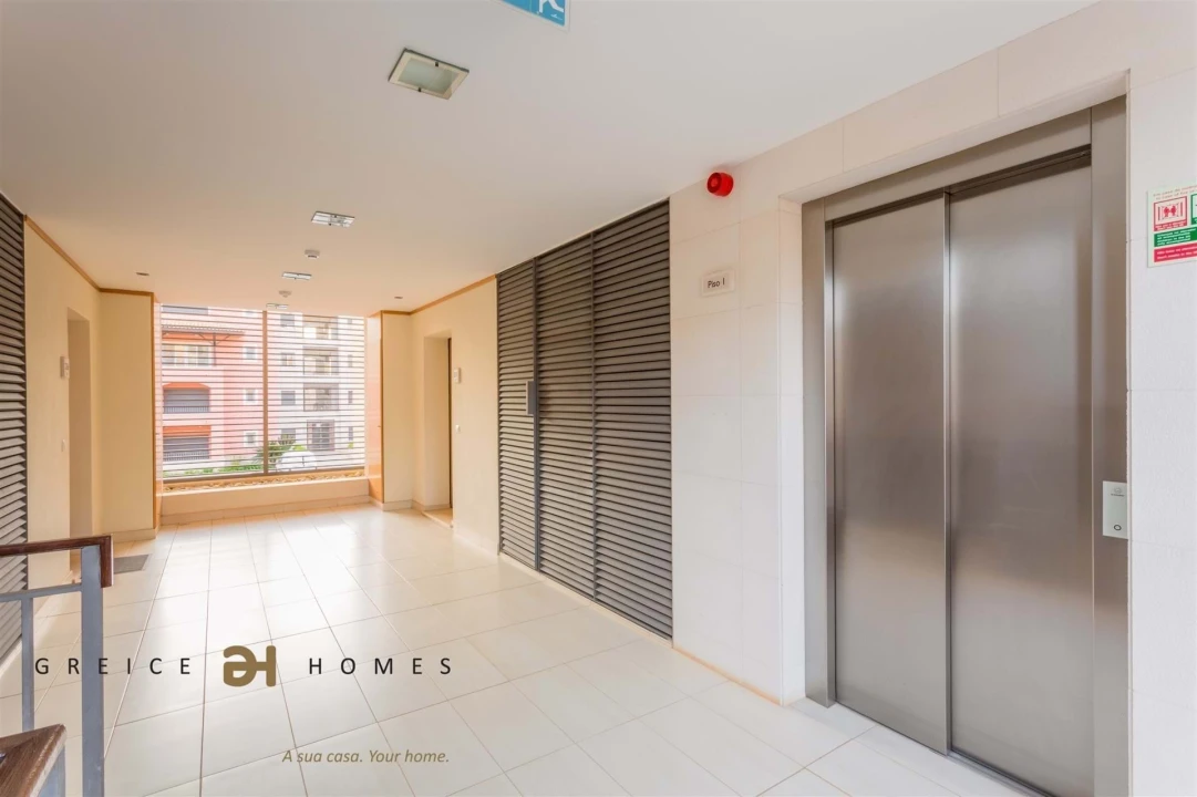 Apartamento T2 para Arrendamento em Quarteira Foto 23