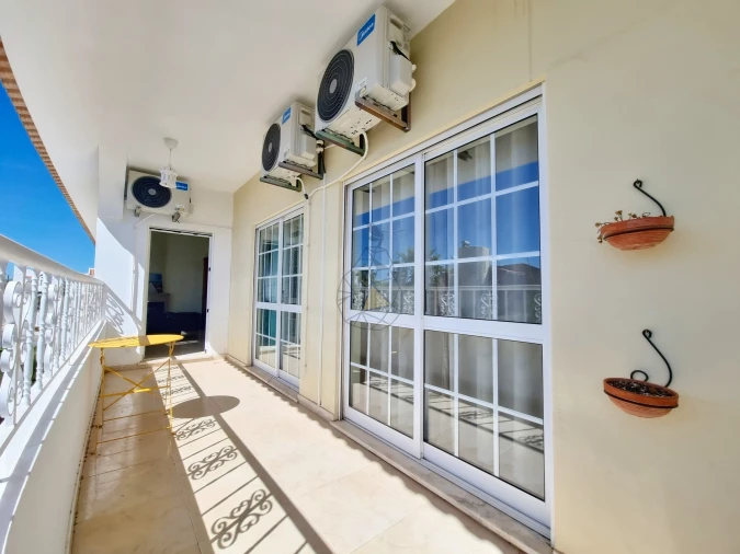 Apartamento T2 para Arrendamento em Portimão Foto 11