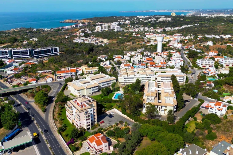 Apartamento T2 para Arrendamento em Portimão Foto 31