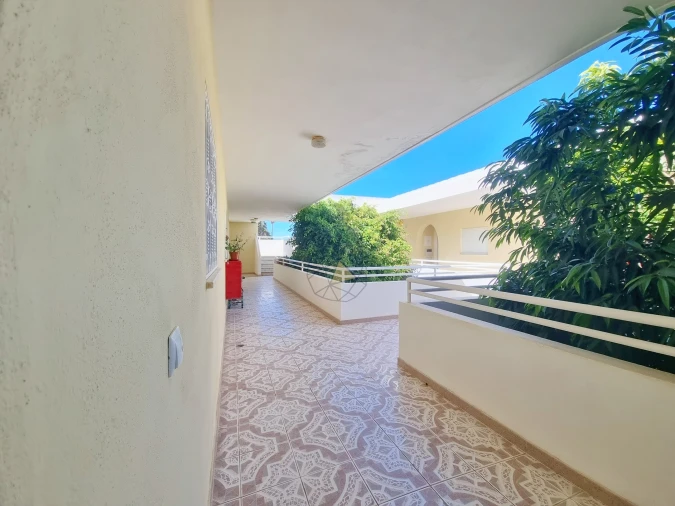 Apartamento T2 para Arrendamento em Portimão Foto 22