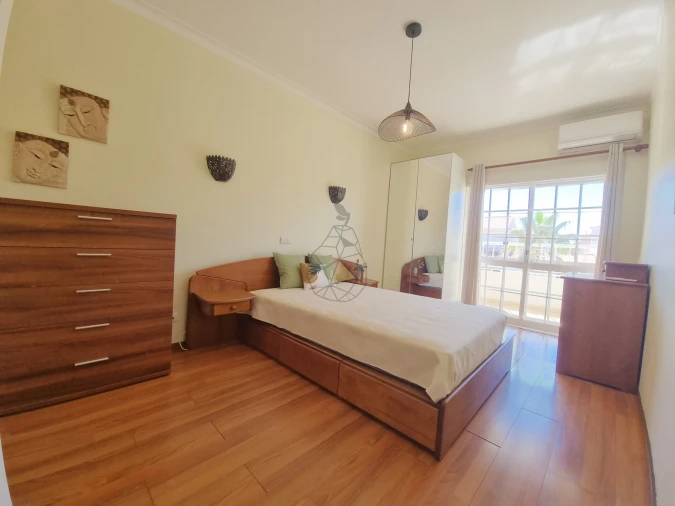 Apartamento T2 para Arrendamento em Portimão Foto 16
