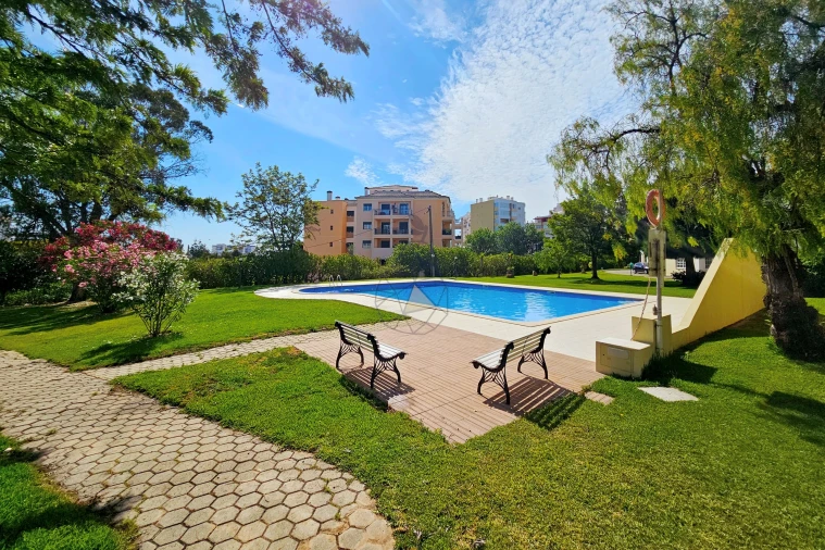 Apartamento T2 para Arrendamento em Portimão Foto 27