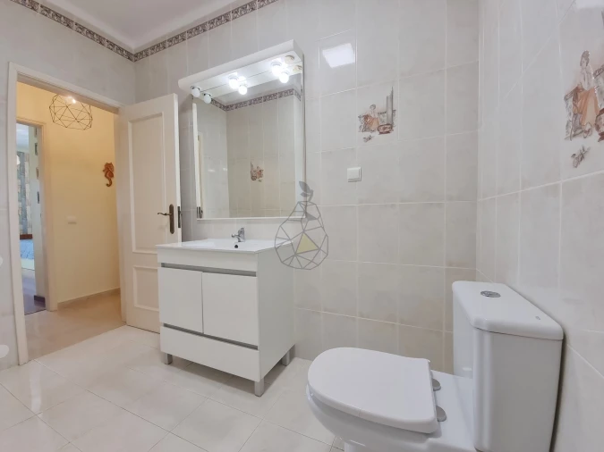 Apartamento T2 para Arrendamento em Portimão Foto 15