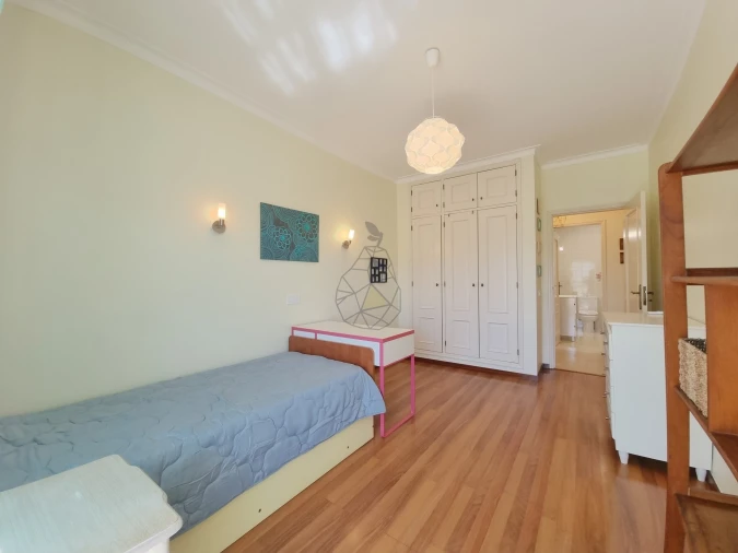 Apartamento T2 para Arrendamento em Portimão Foto 13
