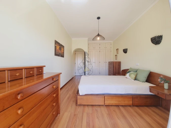 Apartamento T2 para Arrendamento em Portimão Foto 17