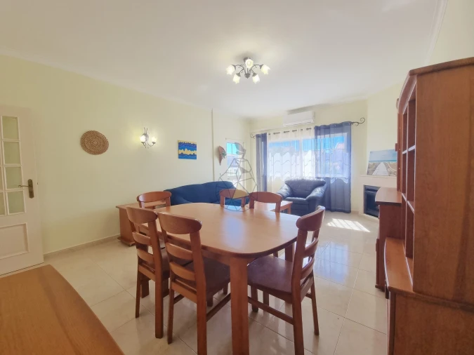 Apartamento T2 para Arrendamento em Portimão Foto 9