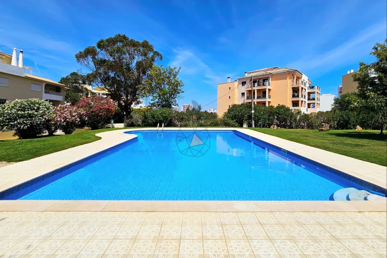 Apartamento T2 para Arrendamento em Portimão Foto 28