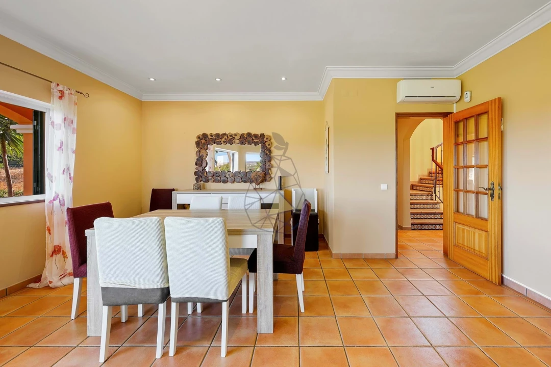 Moradia T7 para Venda em Alvor Foto 18