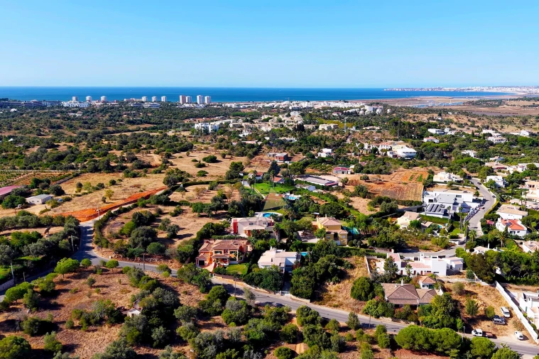 Moradia T7 para Venda em Alvor Foto 74