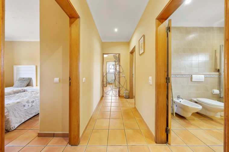 Moradia T7 para Venda em Alvor Foto 38